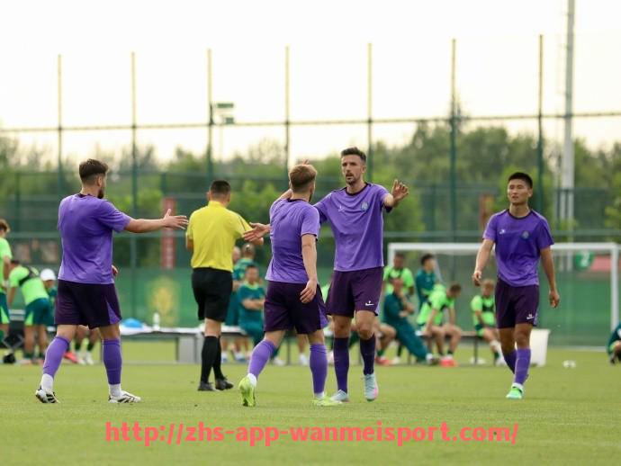 完美体育官方入口-英超联赛对本土球员培养政策及成效分析